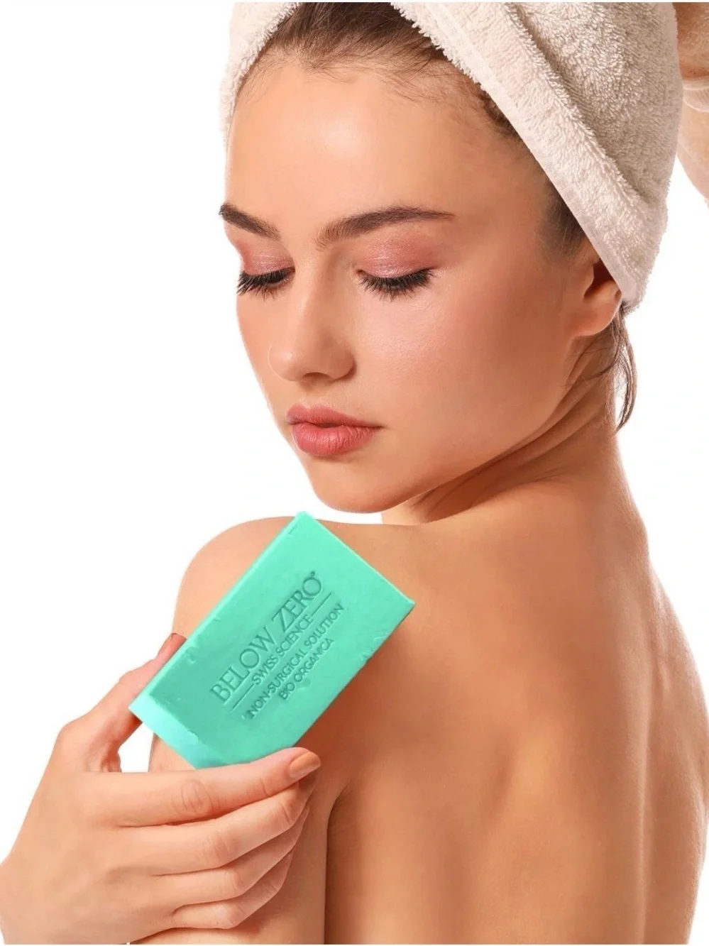 Below Zero turquoise hydrate soothes